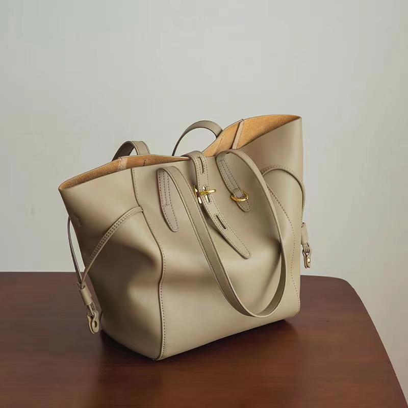 Large Capacity Leather Messenger Bag
