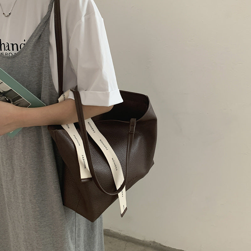 Simple Retro Leather Shoulder Bag