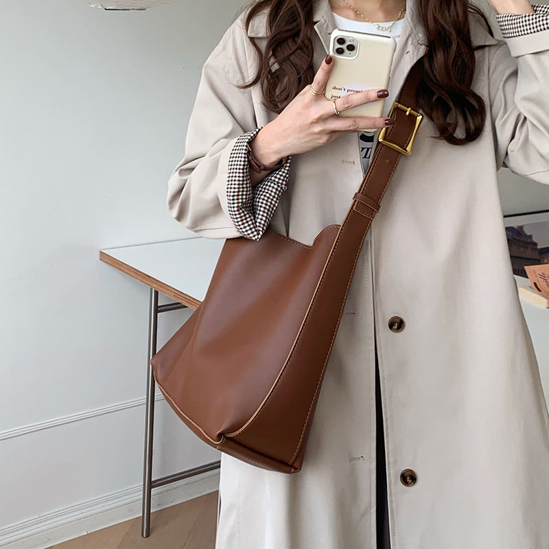 Minimalist Leather Crossbody Bag